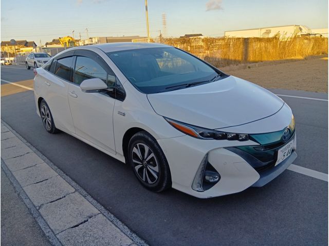 2017 TOYOTA PRIUS PHV for sale from Japan - ATCJapan-03850029