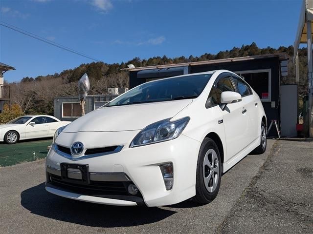 2013 TOYOTA PRIUS PHV for sale from Japan - ATCJapan-05565306