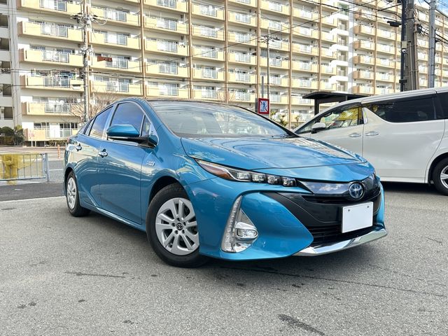 2017 TOYOTA PRIUS PHV for sale from Japan - ATCJapan-12861465