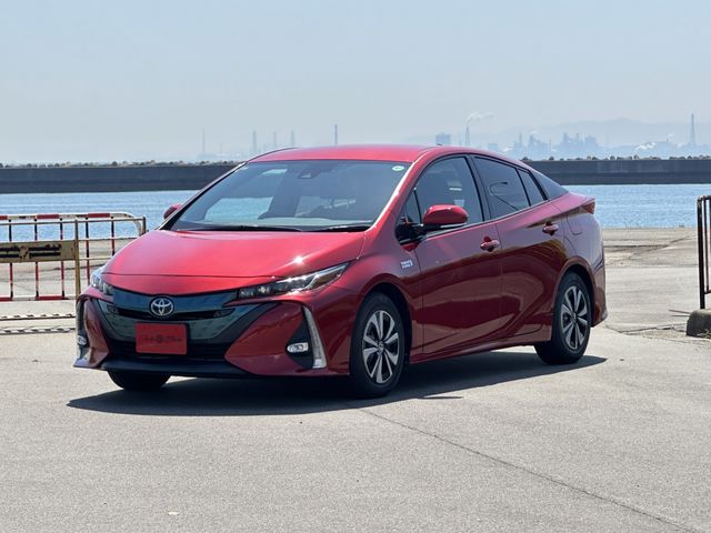 2017 TOYOTA PRIUS PHV for sale from Japan - ATCJapan-13465915