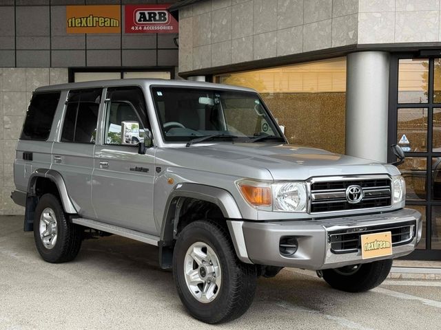 2015 TOYOTA LANDCRUISER van for sale from Japan - ATCJapan-16165002