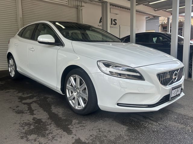 2019 VOLVO VOLVO V40 for sale from Japan - ATCJapan-17080002