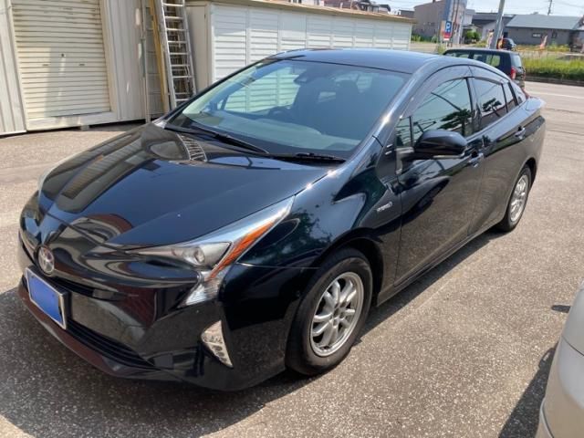2017 TOYOTA PRIUS 4WD for sale from Japan - ATCJapan-19465465