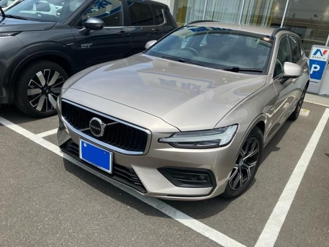 2022 VOLVO VOLVO V60 for sale from Japan - ATCJapan-19565271